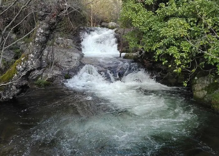 El Hilo Rojo Barrado